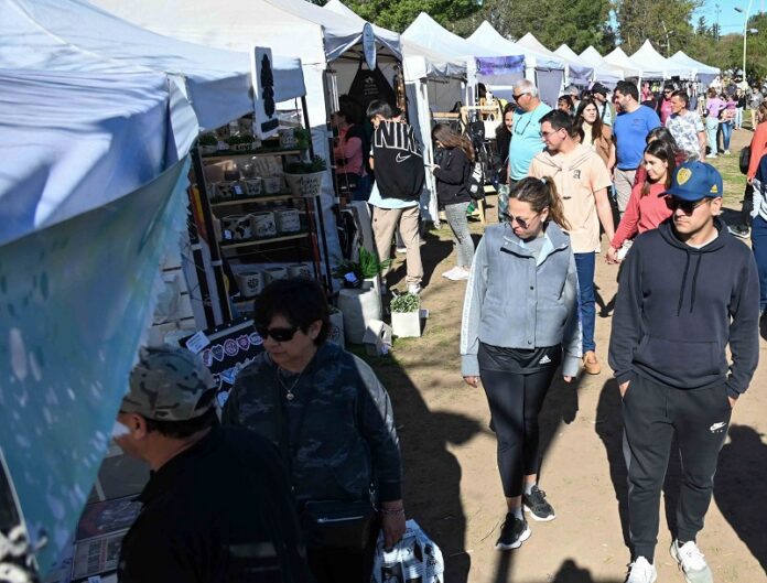 feria de mujer abril 2025