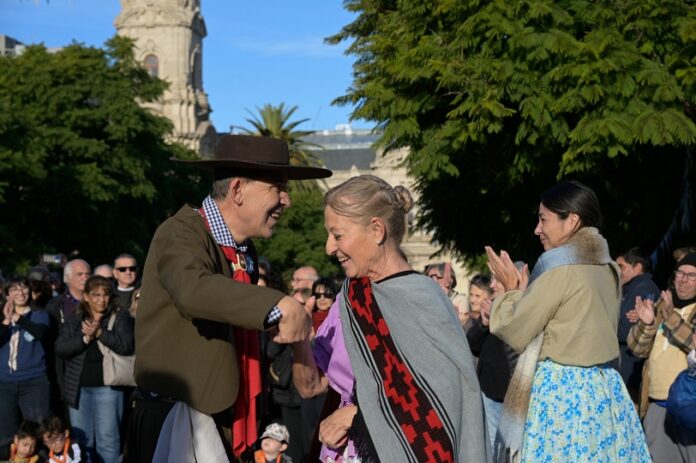 festejos 25 mayo 2026