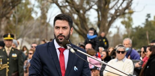 Bahía Blanca conmemoró el 176ª aniversario del fallecimiento del General San Martín