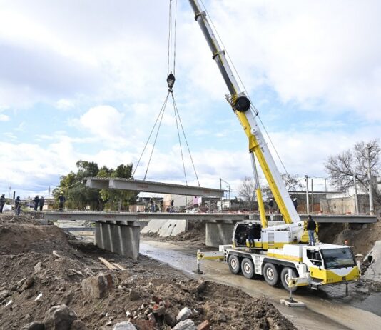 Avanzan las obras del nuevo puente de Pampa Central sobre el Canal Maldonado
